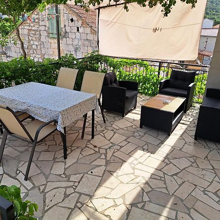Apartments Kut Вис Номер фото