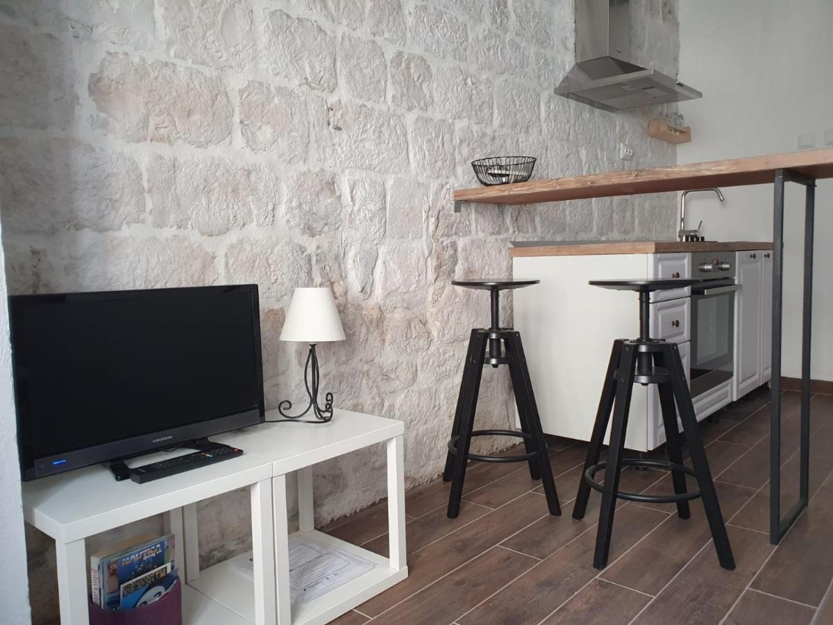Apartments Kut Вис Экстерьер фото