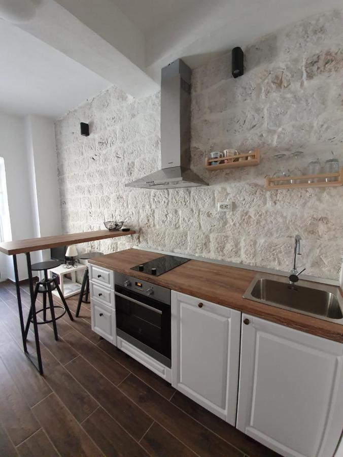Apartments Kut Вис Экстерьер фото